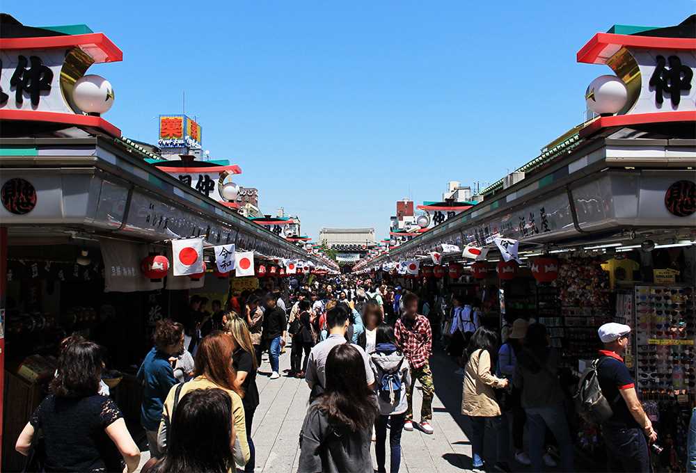 Shrine-shopping-street.JPG