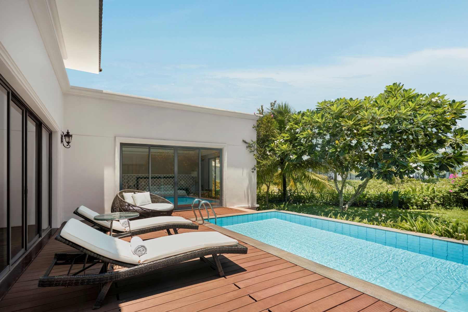 Copy of CXRHT_2-3 Bedroom Villa Garden View_View Terrace