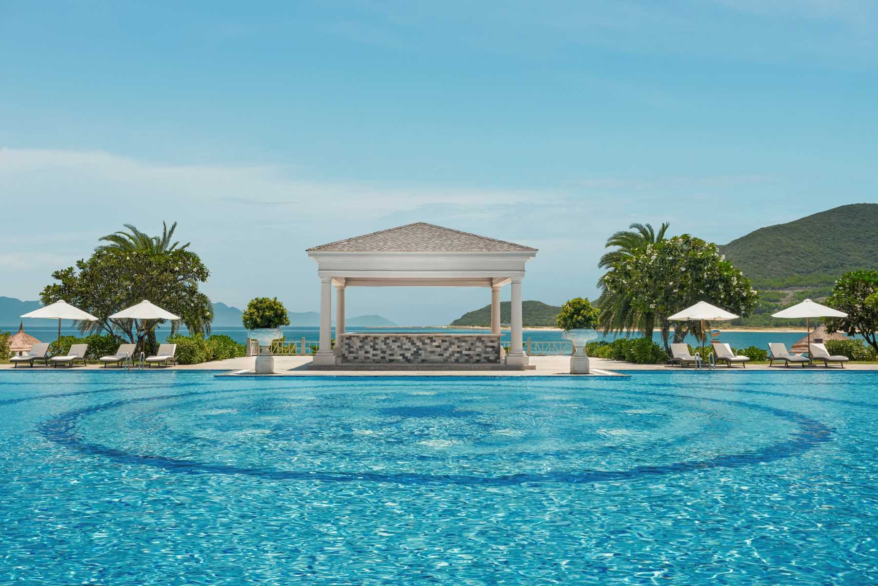 MH_CXRHT_Aqua_Bar