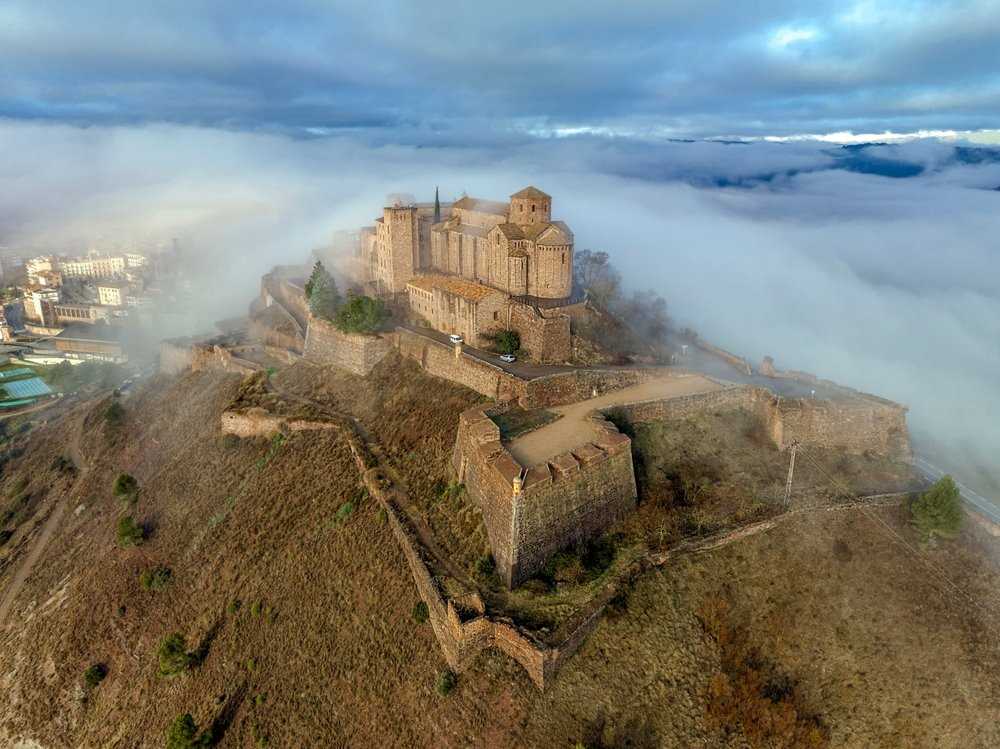 BCN950[1].jpg